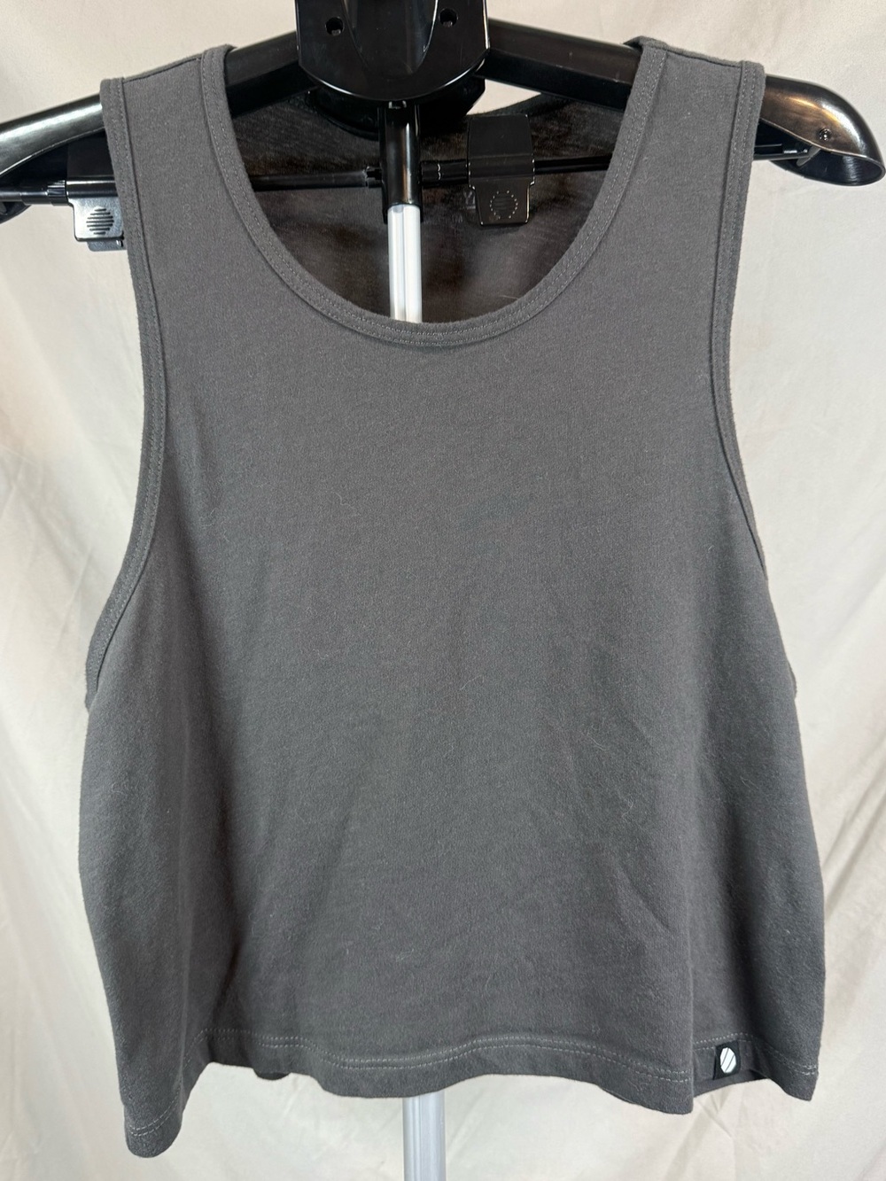 UFC GYM Cropped Tank Top Charcoal Gray - Medium